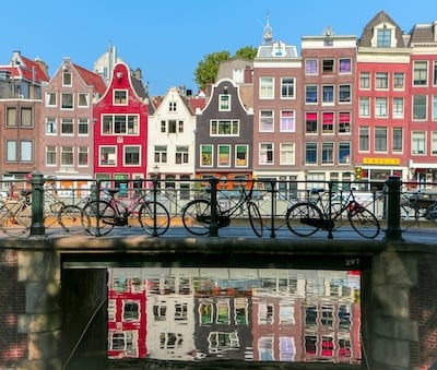 Amsterdam (AMS)